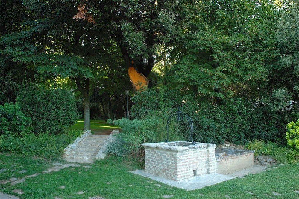 Montecorneo Country House Ponte San Giovanni Exterior photo